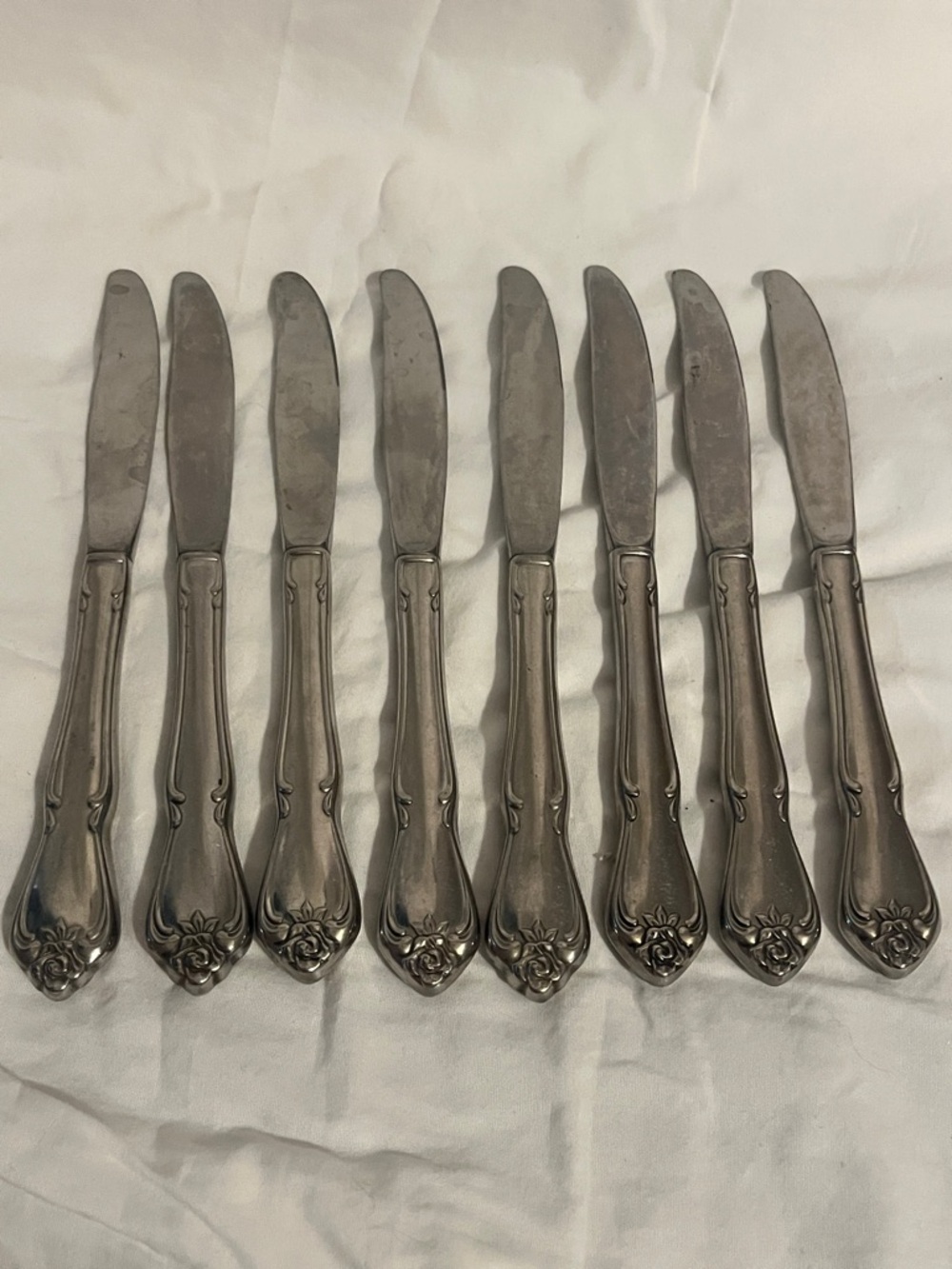 Oneida Arbor Floral Rose Stainless Steel Dinner Knives Set of 8 8.5 inch